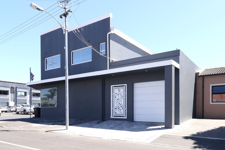 2 Bedroom Property for Sale in Oakdale Western Cape